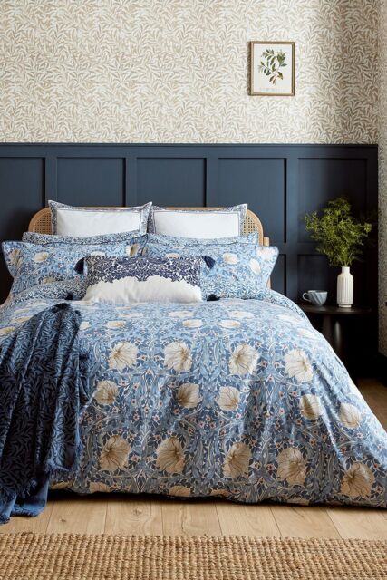Morris & Co 'Pimpernel' Cotton Duvet Cover Set in Blue - Size: Double - image 1