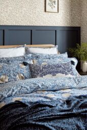 Morris & Co 'Pimpernel' Cotton Duvet Cover Set in Blue - Size: Double - thumbnail 2