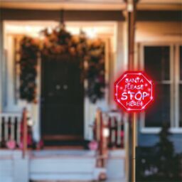 Netagon Outdoor LED Festive Christmas Light Up Santa Stop Here Sign with Timer & Battery Operation in Red - thumbnail 4