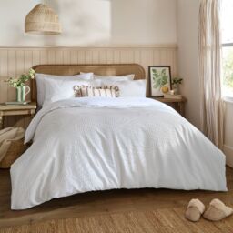 Wylder Georgia Heat Pressed Duvet Cover Set in White - Size: Super King - thumbnail 1