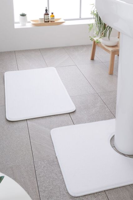 Catherine Lansfield Anti- Bacterial Memory Foam' Bath & Pedestal Mat Set in White - image 1