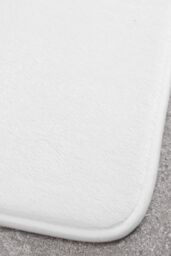 Catherine Lansfield Anti- Bacterial Memory Foam' Bath & Pedestal Mat Set in White - thumbnail 2