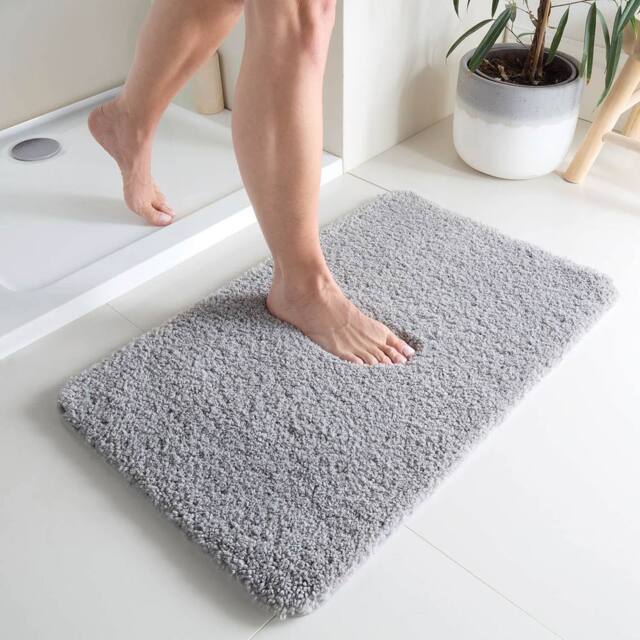 Clarsen Luxury Bath Mat with Non-Slip Backing - 2.5cm Pile, 80 x 50cm in Grey - Size: 80 x 50 cm - image 1