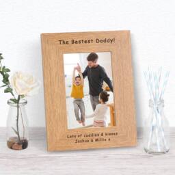 Uniqueful Men's Personalised The Bestest Daddy Wood Picture Frame 7 x 5 Fathers Day in Brown - thumbnail 1