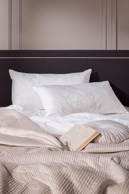Snuggledown Hotel Luxury Cotton Quilted Kingsize Firm Pillow in White - Size: King - image 1