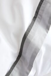 Bianca 'Mayfair' 200 Thread Count Cotton Duvet Cover Set in White - Size: Single - thumbnail 4