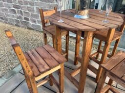 Charles Taylor Trading Deluxe Alfresco Bar Set Four Seater in Brown - thumbnail 2