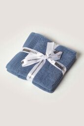 Homescapes Combed Egyptian Cotton Set of 2 Face Cloths 700 GSM in Blue - thumbnail 1