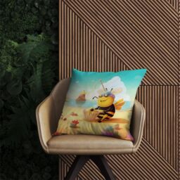 Warren Reed - Designer Bumblebee On A Beach Holiday Outdoor Cushion in Yellow - Size: 45 cm x 45 cm - thumbnail 2