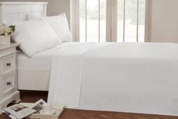 Rapport Home 56P Polycotton Housewife Pillowcase Pair (75 x 50 cm) in White - Size: Standard Pillow Case - thumbnail 1