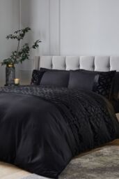 Catherine Lansfield Lattice Cut Velvet Duvet Set in Black - Size: Super King - thumbnail 1