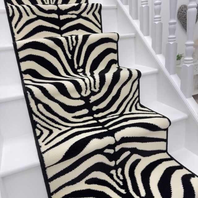 runrug Stair Runner Carpet for Staircases - Soft & Comfy, 9mm - 'Zebra' in White - Size: 70 cm x 660 cm - image 1