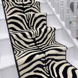 runrug Stair Runner Carpet for Staircases - Soft & Comfy, 9mm - 'Zebra' in White - Size: 70 cm x 660 cm - thumbnail 1