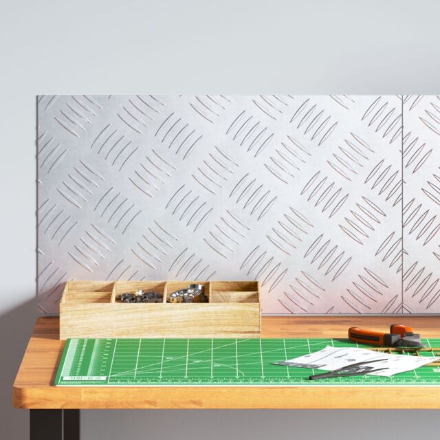 Berkfield Home Aluminium Checker Plates 2 pcs Anti-Slip 50x30 cm in Silver - Size: Medium - image 1