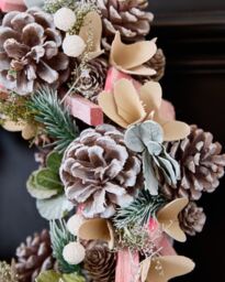 Dibor Pastel Pink Driftwood Xmas Decor Front Door Christmas Wreath 33cm - thumbnail 3