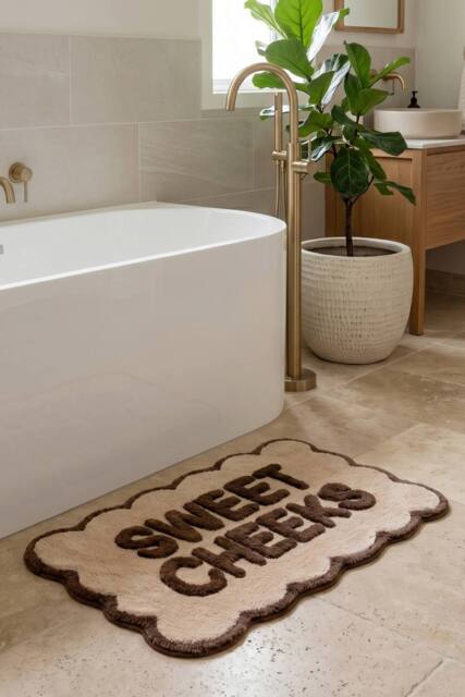Mooky Mats Sweet Cheeks Scalloped Bath Mat in Chocolate - image 1