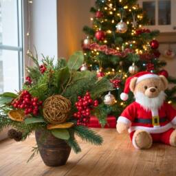 Shatchi 16Inch Red Berry Topiary - Christmas Decoration in Green - thumbnail 9