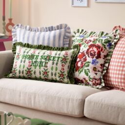 Furn Feeoni Ruffle Floral Cotton Cushion in Green - Size: 43 cm x 43 cm - thumbnail 6