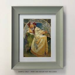 Wee Blue Coo Sage Green Wood Picture Frame for 178mm x 228mm (9 x 7 Inch) Photo in Pale Green - thumbnail 5