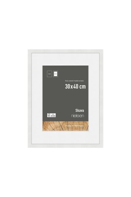 nielsen Skava 30 x 40cm Wooden Picture Frame With A4 Mount & Glass Front in White - Size: 30 x 40 cm - image 1