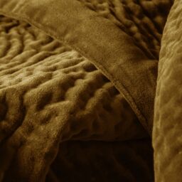 Voyage Maison Haze 100% Cotton Velvet Quilted Throw in Mustard - Size: 140 cm x 200 cm - thumbnail 4