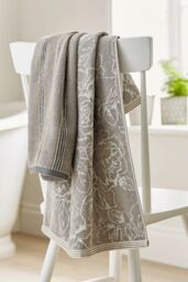 Sanderson 'Brecon Stripe' Cotton Towels in Silver - thumbnail 2