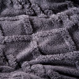 OHS Cable Knit Teddy Fleece 10.5 Tog Coverless Duvet with Pillowcases in Dark Grey - Size: King - thumbnail 4