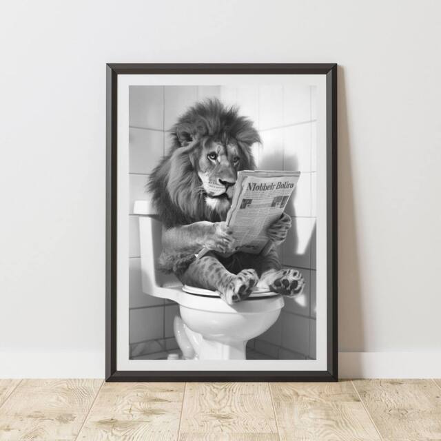 60 SECOND MAKEOVER Lion On The Toilet Animal Print - Size: A4 - image 1