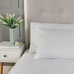 Snug City Quilted Pillow Protectors 2PK Soft Touch Microfibre Protector Zippered Closing in White - thumbnail 2
