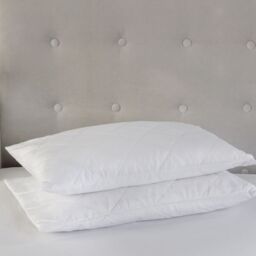 Snug City Quilted Pillow Protectors 2PK Soft Touch Microfibre Protector Zippered Closing in White