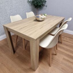 KOSY KOALA Dining Table Set Oak Effect Table With 4 Cream Plastic Chairs Dining Room Furniture - Size: 140 cm x 80 cm