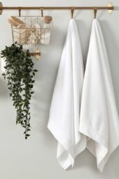 CHRISTY 'Luxe' Elegant 100% Turkish Cotton 730GSM Towels in White - thumbnail 4
