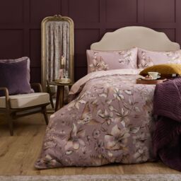 Voyage Maison Floella Printed Piped Duvet Cover Set in Purple - Size: King - thumbnail 5