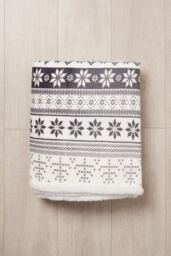 BHS Christmas Fairisle Throw with Sherpa in Grey - Size: 140 cm x 180 cm - thumbnail 3