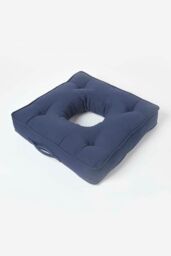 Homescapes Pressure Relief Armchair Booster Cushion in Navy - Size: 50 cm x 50 cm - thumbnail 2