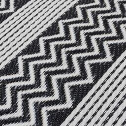 JVL Lightweight Reversible Plastic Woven Outdoor Rug, 120x170cm, ZigZag in Black - Size: 120 x 180 cm - thumbnail 3