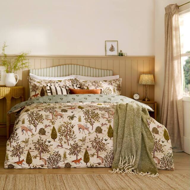 Furn Fable Printed Reversible Cotton Blend Duvet Cover Set - Size: Double - image 1