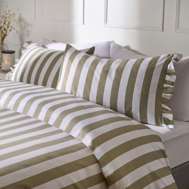 OHS Frill Duvet Cover Bedding Set Pillowcase Stripe Quilt Luxury in Pale Green - Size: King - image 1