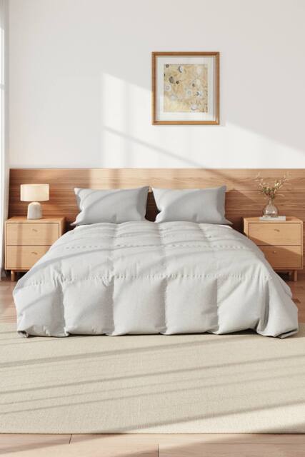 Living and Home 200cm L x 150cm W Spring and Autumn Down Alternative Duvet Coverless Microfibre Quilted Single Duvet, Grey - Size: 200 cm L x 150 cm W - image 1