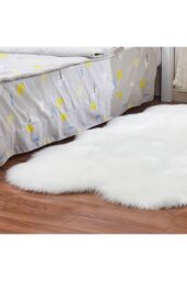 Living and Home 180x110cm White Irregular Wavy Area Rugs Living Room Faux Wool Plush Window & Sofa Cushion Mat - Size: 110 cm x 180 cm - thumbnail 6