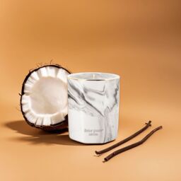 âme pure Soy Wax Scented Candle Vanilla & Coconut in Natural - thumbnail 7