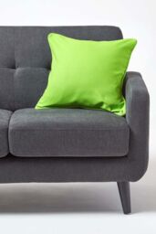 Homescapes Cotton Plain Cushion Cover in Green - Size: 60 cm x 60 cm - thumbnail 4