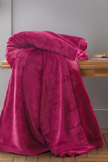 Catherine Lansfield 'Raschel Velvet Touch' Blanket Throw in Bright Pink - Size: 130 cm x 170 cm - image 1