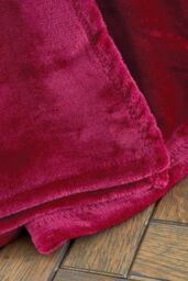Catherine Lansfield 'Raschel Velvet Touch' Blanket Throw in Bright Pink - Size: 130 cm x 170 cm - thumbnail 2