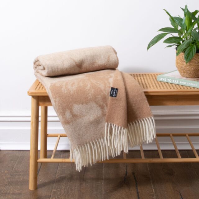 Native Natural Highland Cow Beige Wool Blanket - Size: Large - image 1