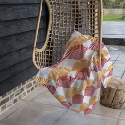 Benjamin Tate Design Geometric Sea Shells Blanket in Natural - Size: 120 cm x 150 cm - thumbnail 4
