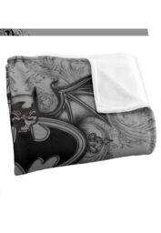 DC Comics Batman Winged Logo Blanket 152 x 127 cm in White - thumbnail 3