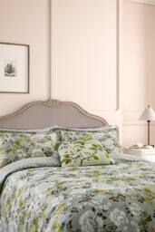 English Heritage 'Eagle House Damask' Cotton Duvet Cover Set in Green - Size: Super King - thumbnail 3
