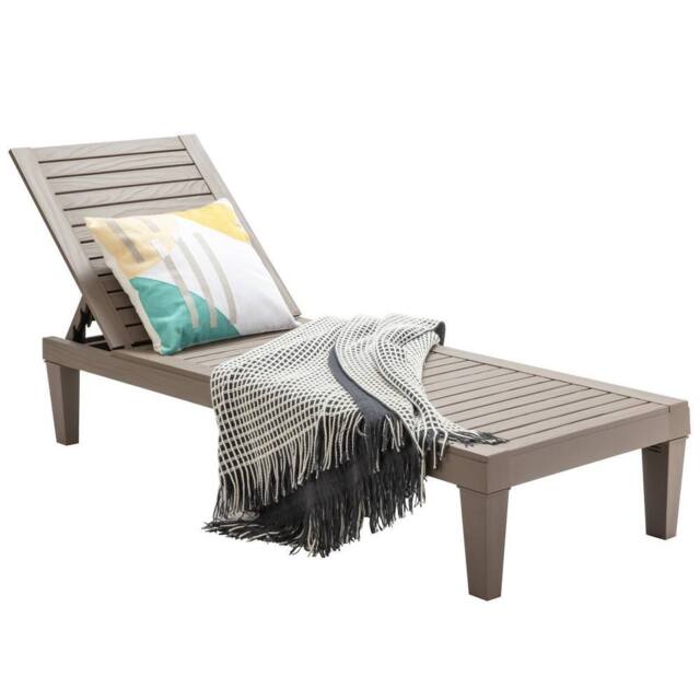 Costway Outdoor Chaise Lounge Chair Adjustable Patio Lounge Recliner Chair in Brown