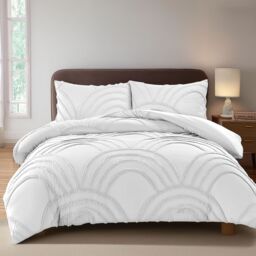 Snug City Duvet Cover & Pillowcase Set Tufted Modern Luxury Design Bed Linen in White - Size: Single